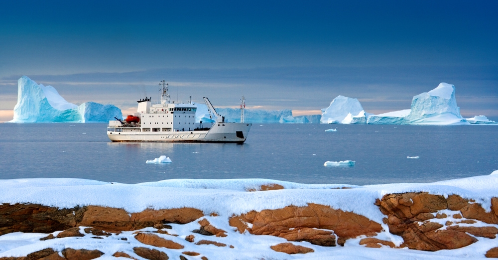 5 Steps to Build a Strong Brand for Your Arctic Tourism Business